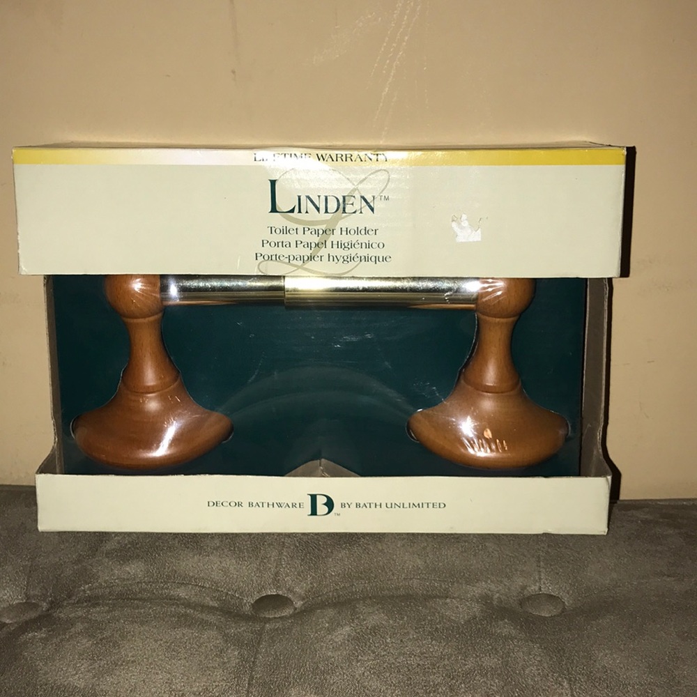 Linden Medium Oak Toilet Paper Holder